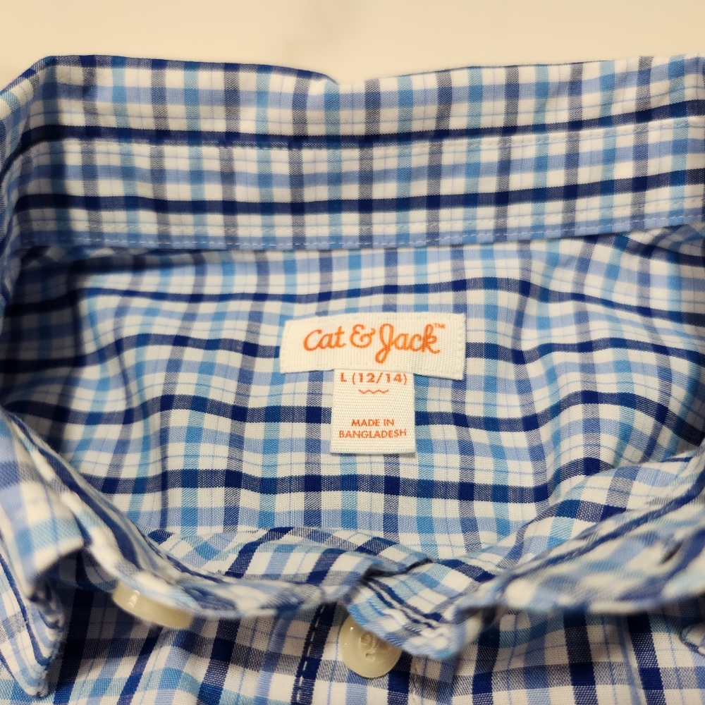 Boys size large 12-14 Cat & Jack Collared Shirt - Picture 3 of 3